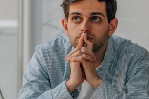 Como evitar acúmulo de decisões: crie rotinas diárias para manter seus projetos no ritmo